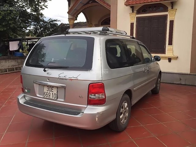 Bán xe cũ Kia Carnival năm sản xuất 2007, màu bạc