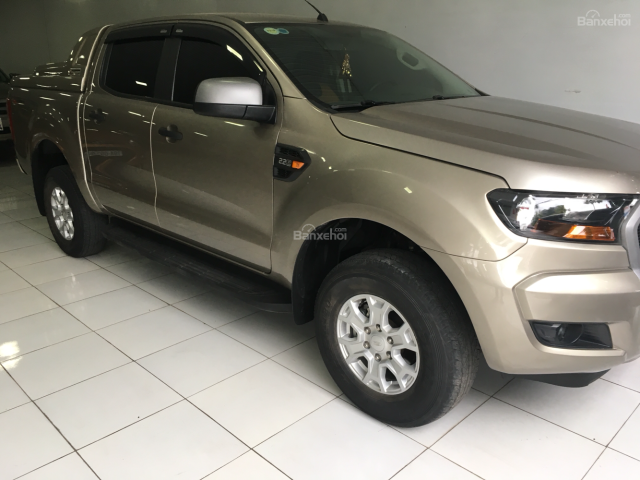 Bán xe Ford Ranger đời 2016 màu xám (ghi), giá chỉ 610 triệu, xe nhập