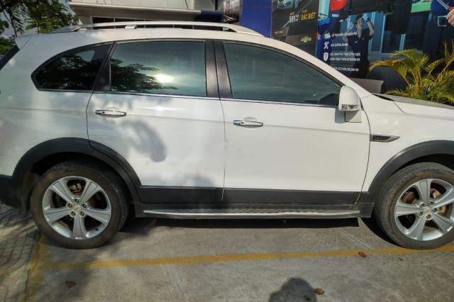 Cần bán lại xe Chevrolet Captiva 2.4 đời 2015, màu trắng chính chủ