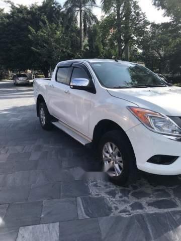 Cần bán gấp Mazda BT 50 3.2AT 2015, màu trắng, xe nhập số tự động