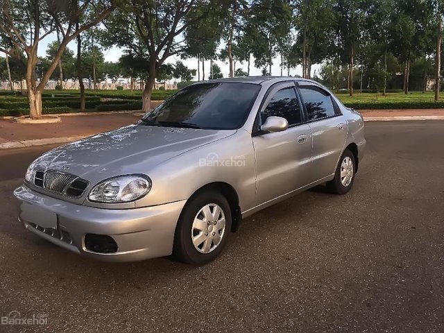 Bán lại chiếc Daewoo Lanos loại SX đời 2004, xe gia đình sử dụng từ lâu nên mọi thứ còn hoạt động tốt