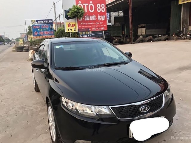 Cần bán gấp Kia Forte năm 2013, màu đen, xe đẹp 