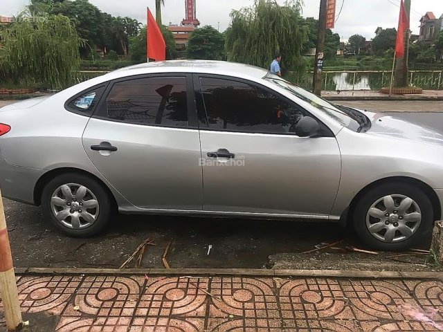 Bán Hyundai Elantra 1.6 MT 2007, màu bạc, còn nguyên vẹn