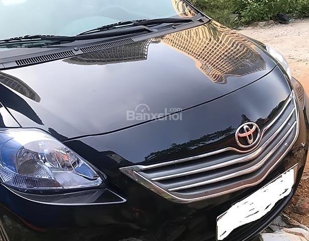 Cần bán xe Toyota Vios 1.5 MT năm 2010, màu đen 
