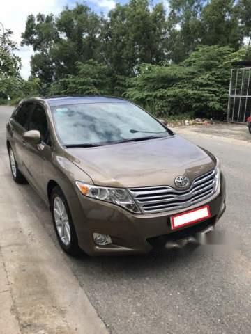 Cần bán Toyota Venza 2.7 năm sản xuất 2009, màu nâu, giá tốt