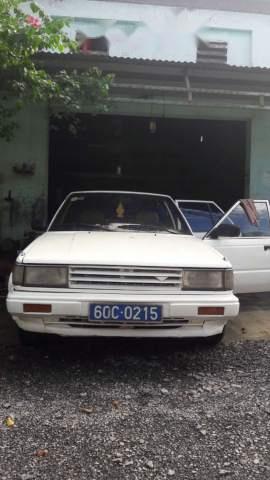 Bán Nissan Bluebird năm 1984, màu trắng, nhập khẩu nguyên chiếc, giá tốt