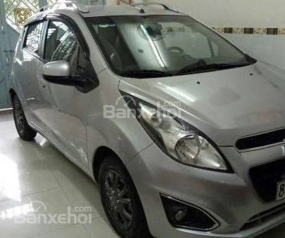 Cần bán gấp Chevrolet Spark LT năm 2014, màu bạc, giá tốt