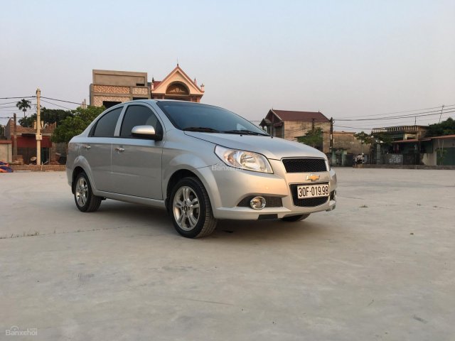 Bán Chevrolet Aveo 2017 số sàn, màu bạc, chạy lướt giá 345tr