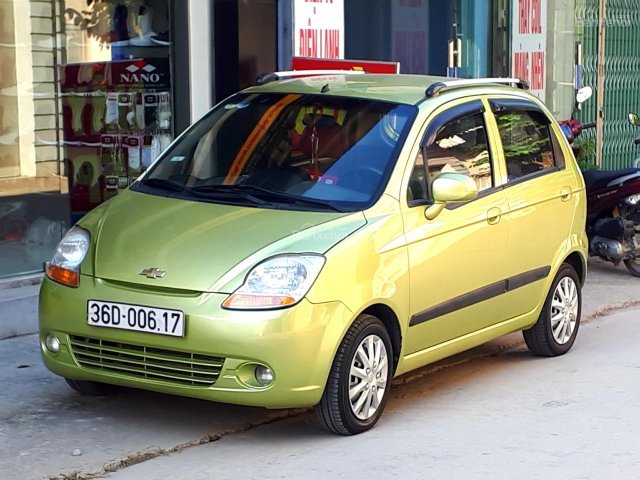 Cần bán Chevrolet Spark Van 0.8 MT 2010, màu xanh lam, tiết kiệm nhiên liệu
