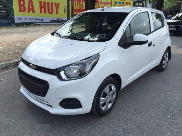 Bán xe Chevrolet Spark năm 2018, màu trắng