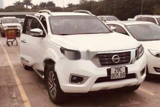 Bán xe Nissan Navara VL đời 2015, màu trắng, chính chủ0