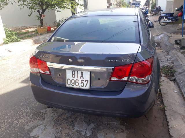 Cần bán lại xe Chevrolet Cruze 1.6 AT 2011, màu xám, xe nhập