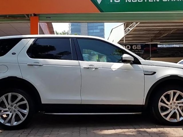 Cần bán lại xe LandRover Discovery Sport HSE Luxury sản xuất năm 2015, màu trắng, nhập khẩu