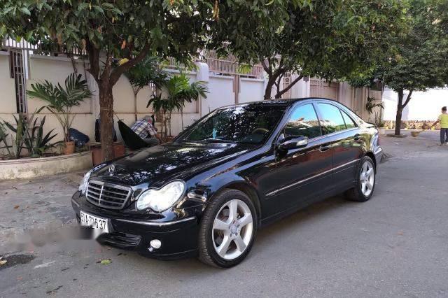 Bán Mercedes C240 đời 2005, màu đen, nhập khẩu nguyên chiếc giá cạnh tranh