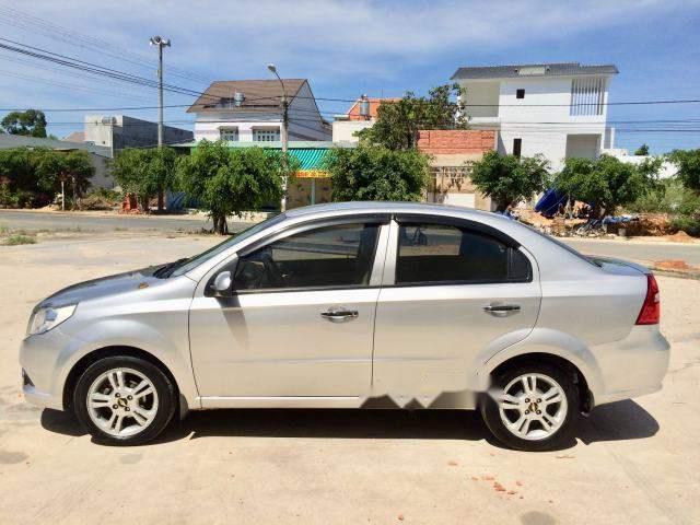 Bán xe Chevrolet Aveo LTZ 2014, màu bạc