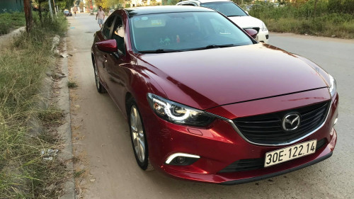 Bán xe Mazda 6 2.0 AT đời 2014, màu đỏ như mới, 755 triệu