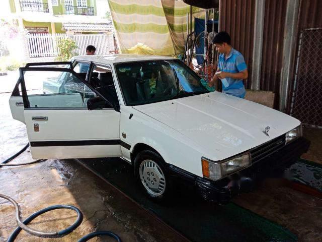 Bán Toyota Camry năm 1986, màu trắng