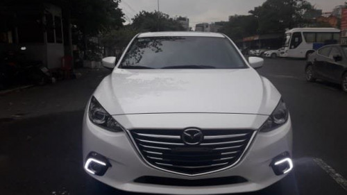 Bán xe cũ Mazda 3 1.5 AT năm 2015, màu trắng như mới