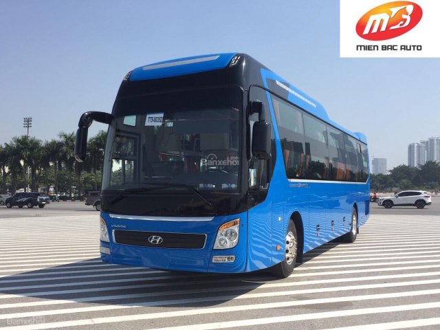 Cần bán xe Hyundai Universe đời 2018, màu xanh lam giá tốt