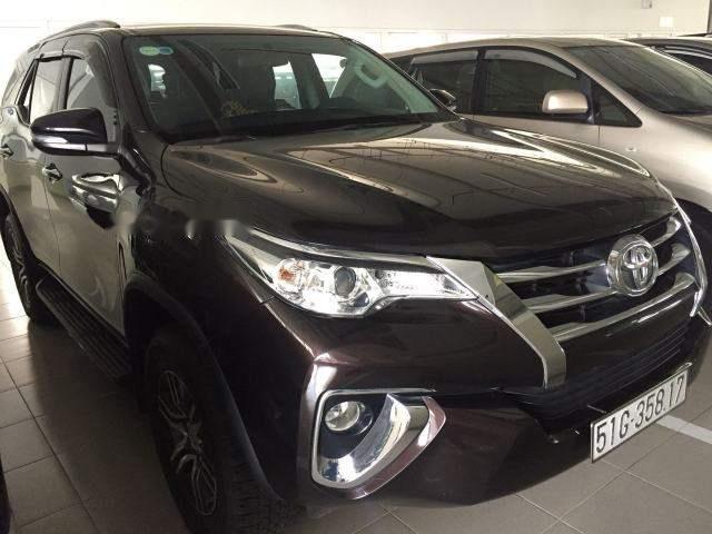 Bán Toyota Fortuner sản xuất 2017, màu nâu