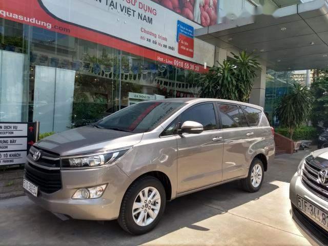 Bán ô tô Toyota Innova năm sản xuất 2017, màu nâu, 750tr