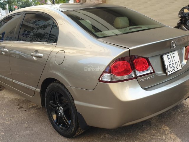 Bán Honda Accord 2.0AT sản xuất 2010, màu vàng, xe nhập 