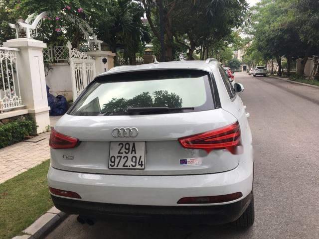 Cần bán gấp Audi Q3 đời 2012, màu trắng