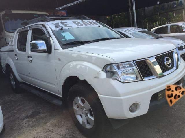 Bán Nissan Navara đời 2013, màu trắng, giá chỉ 400 triệu