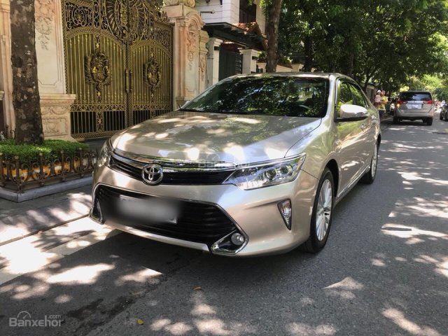 Bán Toyota Camry 2.0 sx 2018, xe siêu lướt, màu vàng cát