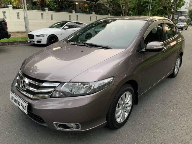 Cần bán Honda City sản xuất năm 2014, màu nâu, 450tr