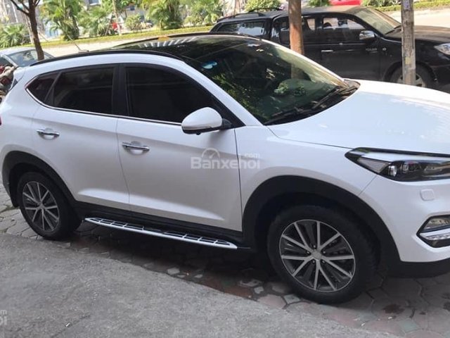 Cần bán xe Hyundai Tucson 2.0 bản đặc biệt đời 2016, màu trắng, xe nhập giá cạnh tranh