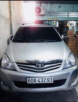 Gia đình cần nhượng lại xe Innova 2009, số sàn