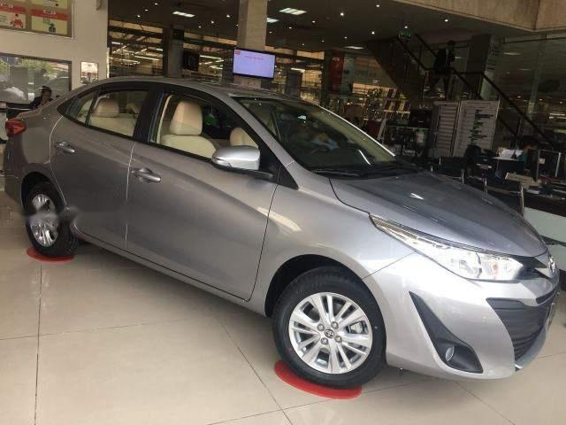 Bán Toyota Vios E CVT đời 2018, màu bạc, giá tốt