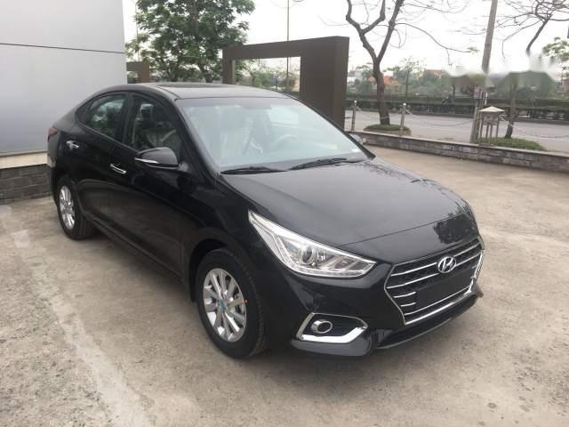 Bán Hyundai Accent AT 2018, màu đen0