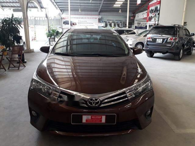 Bán xe Toyota Altis 1.8 tự động máy xăng, sản xuất 2017, màu nâu