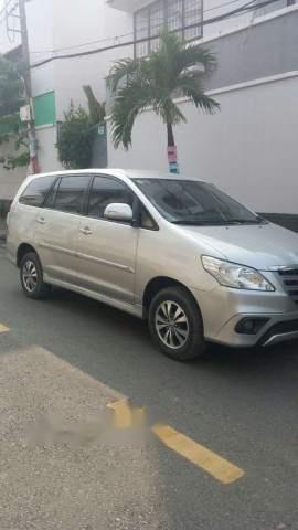 Bán Toyota Innova 2015, màu bạc - LH 0938333728