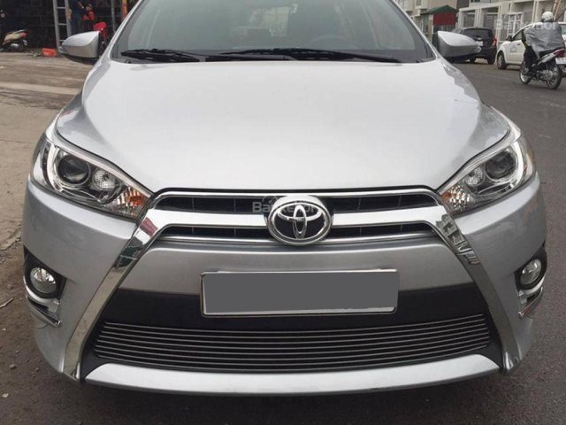 Bán Toyota Yaris màu bạc 2014, đăng ký 2015, tự động nhập Thái đẹp