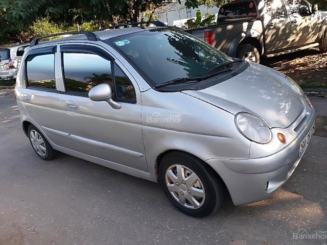 Cần bán gấp Daewoo Matiz SE 0.8 MT sản xuất năm 2008, màu bạc