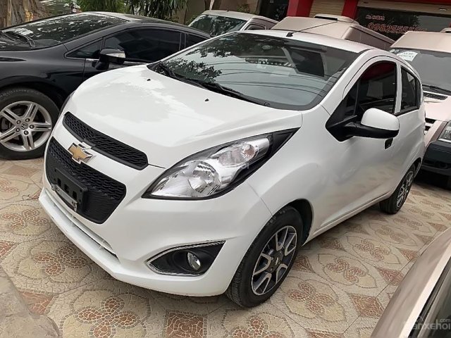 Bán Chevrolet Spark Duo Van 1.2 MT 2017, màu trắng, giá 220tr