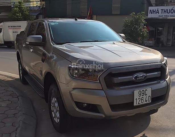 Bán Ford Ranger XLS MT năm sản xuất 2017, màu vàng, nhập khẩu, chính chủ