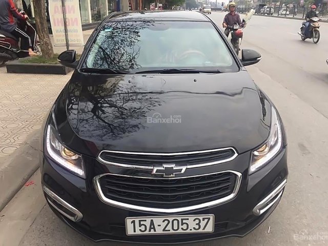 Bán lại xe Chevrolet Cruze LT 1.6 MT sản xuất 2016, màu đen, số sàn