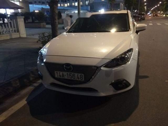 Bán Mazda 3 đời 2015, màu trắng, giá tốt