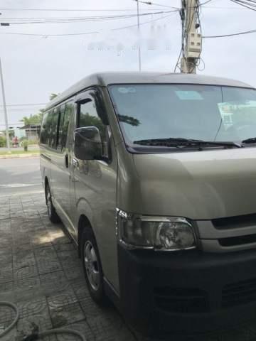 Bán xe Toyota Hiace sản xuất năm 2009, giá chỉ 325 triệu