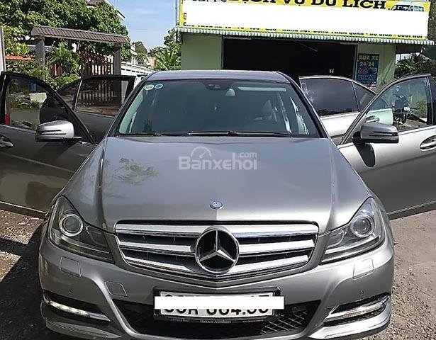 Bán xe Mercedes C200 sản xuất năm 2012, màu xám0