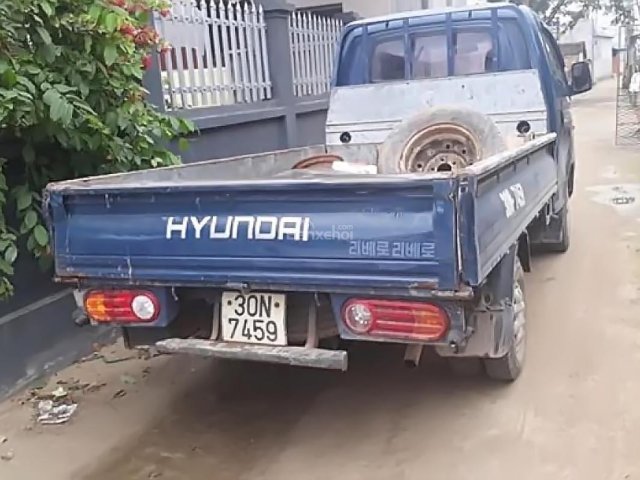 Bán xe Hyundai Porter sản xuất 2004, màu xanh lam, xe nhập, số sàn