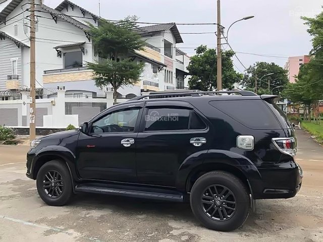 Bán xe Toyota Fortuner đời 2015, màu đen, xe gia đình, giá 820tr