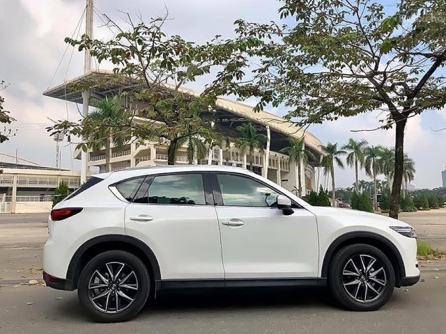 Bán gấp Mazda CX 5 2.5AWD đời 2018, màu trắng, giá tốt