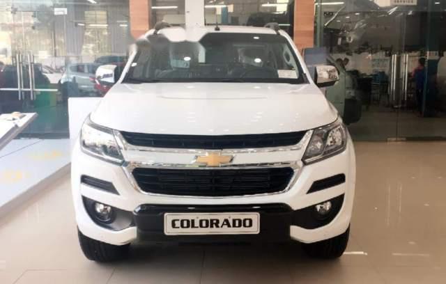 Bán Chevrolet Colorado đời 2018, màu trắng, nhập khẩu 