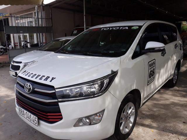 Bán xe Toyota Innova 2.0E sản xuất 2016, màu trắng  