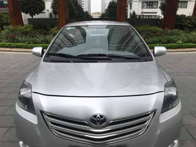 Chính chủ bán Toyota Vios E đời 2013, màu bạc